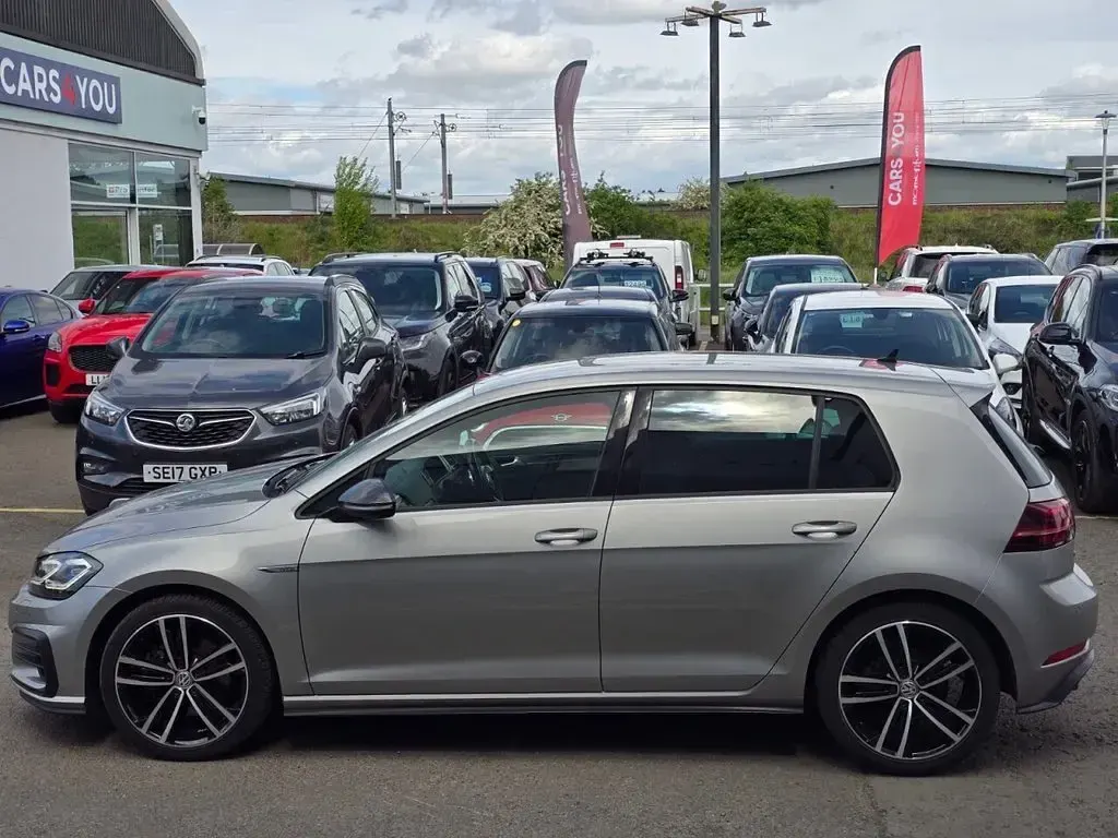 Used VW Golf VII GTD 184 HP (135 kW) 2019 Silver Hatchback