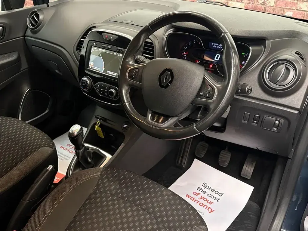 Second-hand Renault Captur Dynamique 90 CP (66 kW) 2017 Albastru SUV