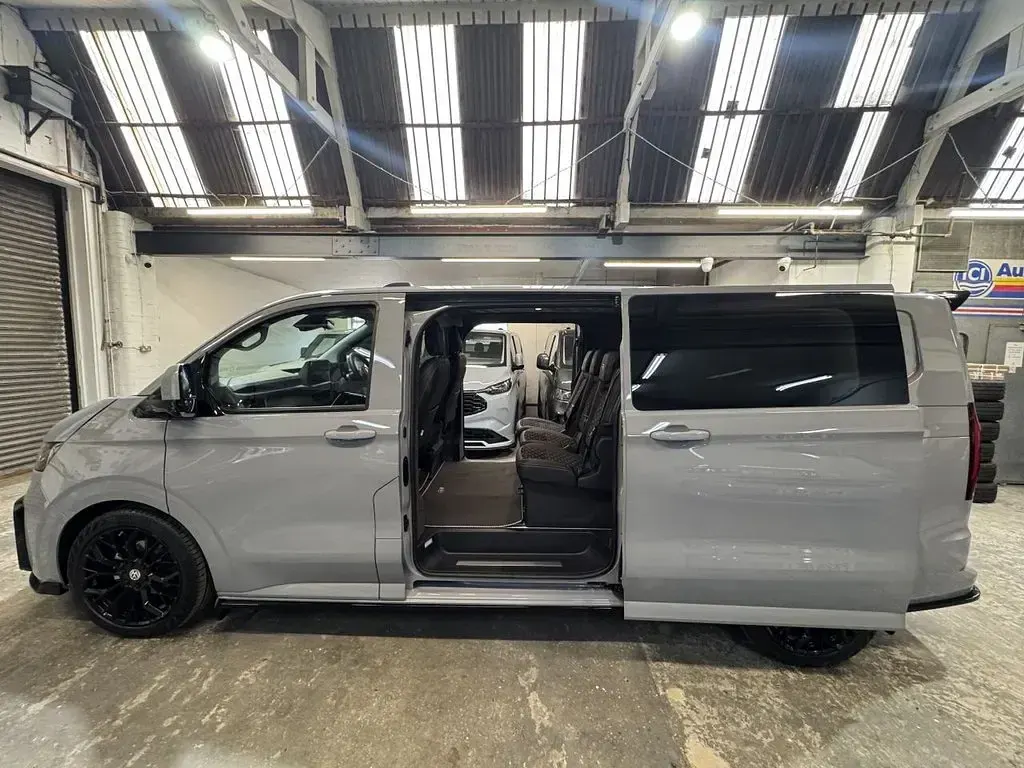 New VW Transporter Pro 170 HP (125 kW) 2026 Grey Van