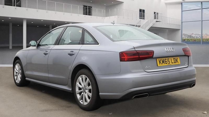 Used Audi A6 Comfort 190 HP (139 kW) 2015 Grey Sedan