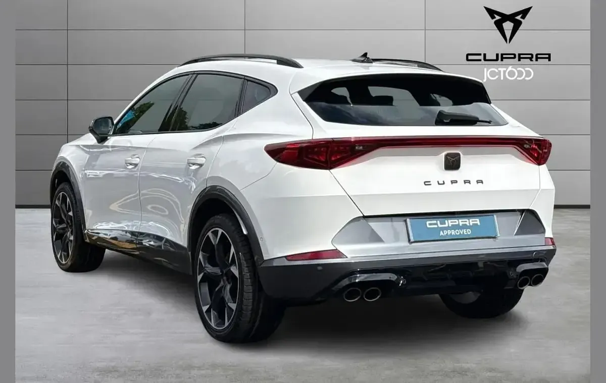 Begagnad Cupra Formentor VZ2 306 HK (225 kW) 2021 Vit SUV