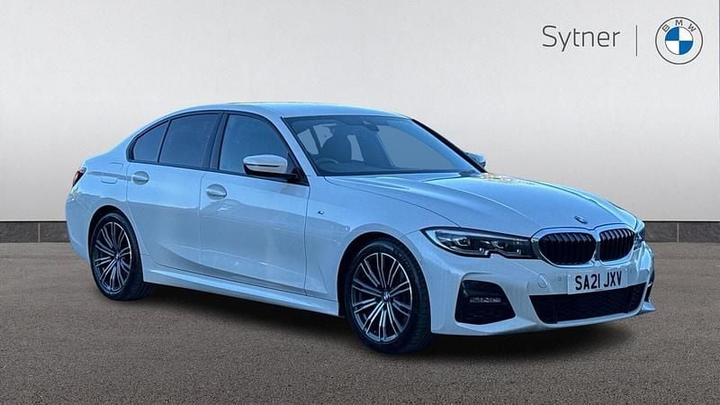 White Used 2021 BMW 320 M Sport | £22,000 (Good price) - Image 1/4