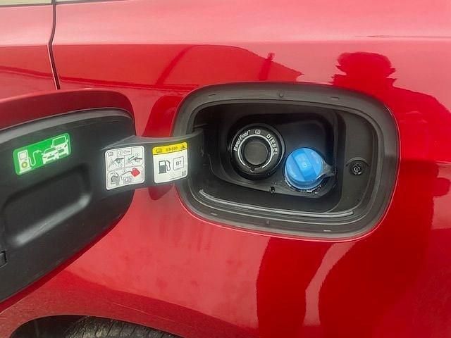 Used Ford S-MAX Titanium 150 HP (110 kW) 2021 Red MPV