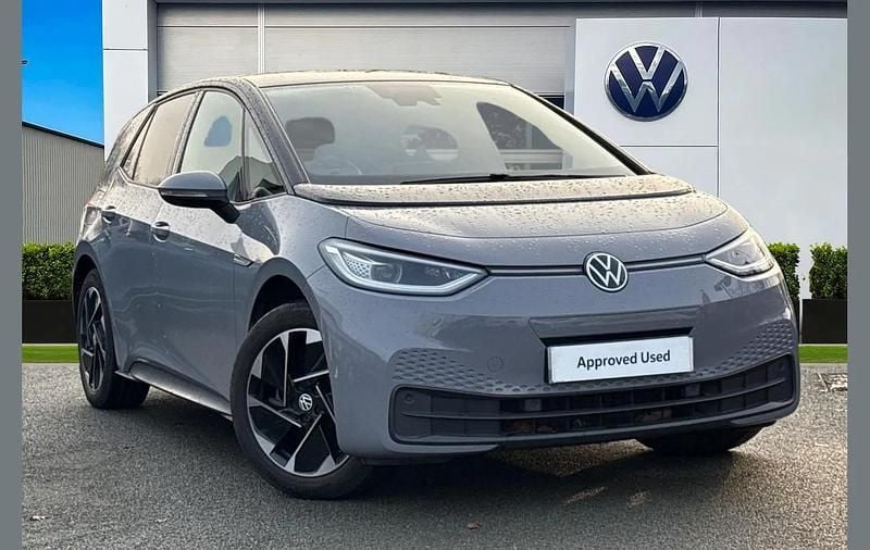 Grey Used 2022 VW ID.3 Pro Performance Hatchback | £17,690 (Fair price) - Image 1/4