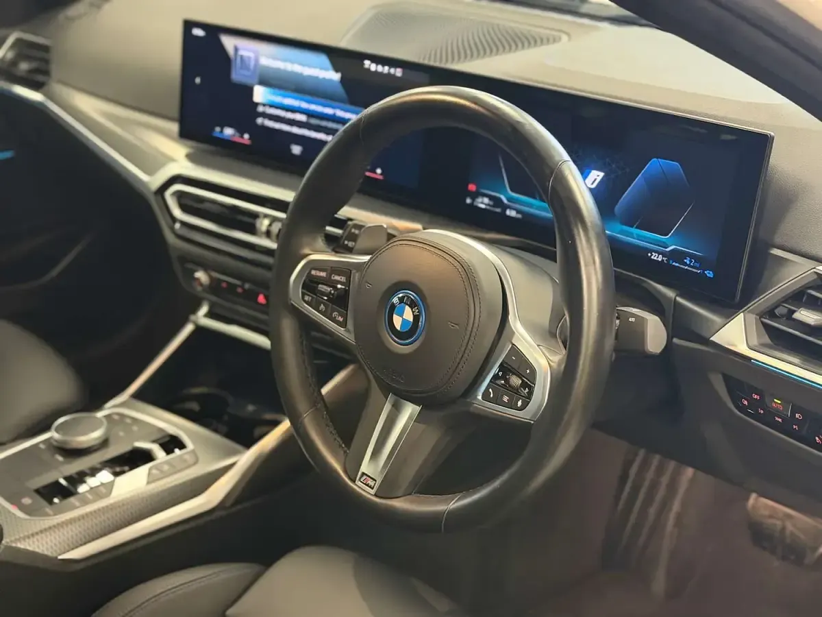 Used BMW 330e M Sport 292 HP (214 kW) 2023 White Sedan
