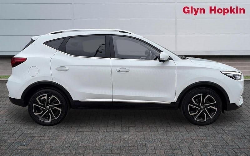 Usado MG ZS Exclusive 111 HP (81 kW) 2024 Branco SUV