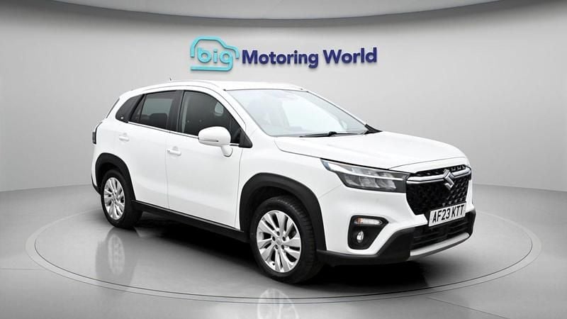 Used Suzuki SX4 2023 White Hatchback