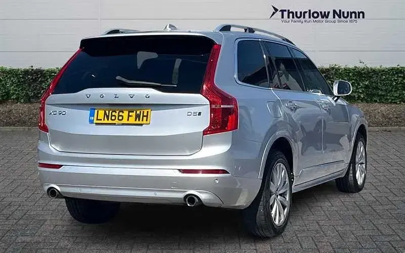 Used Volvo XC90 Momentum 235 HP (172 kW) 2019 SUV