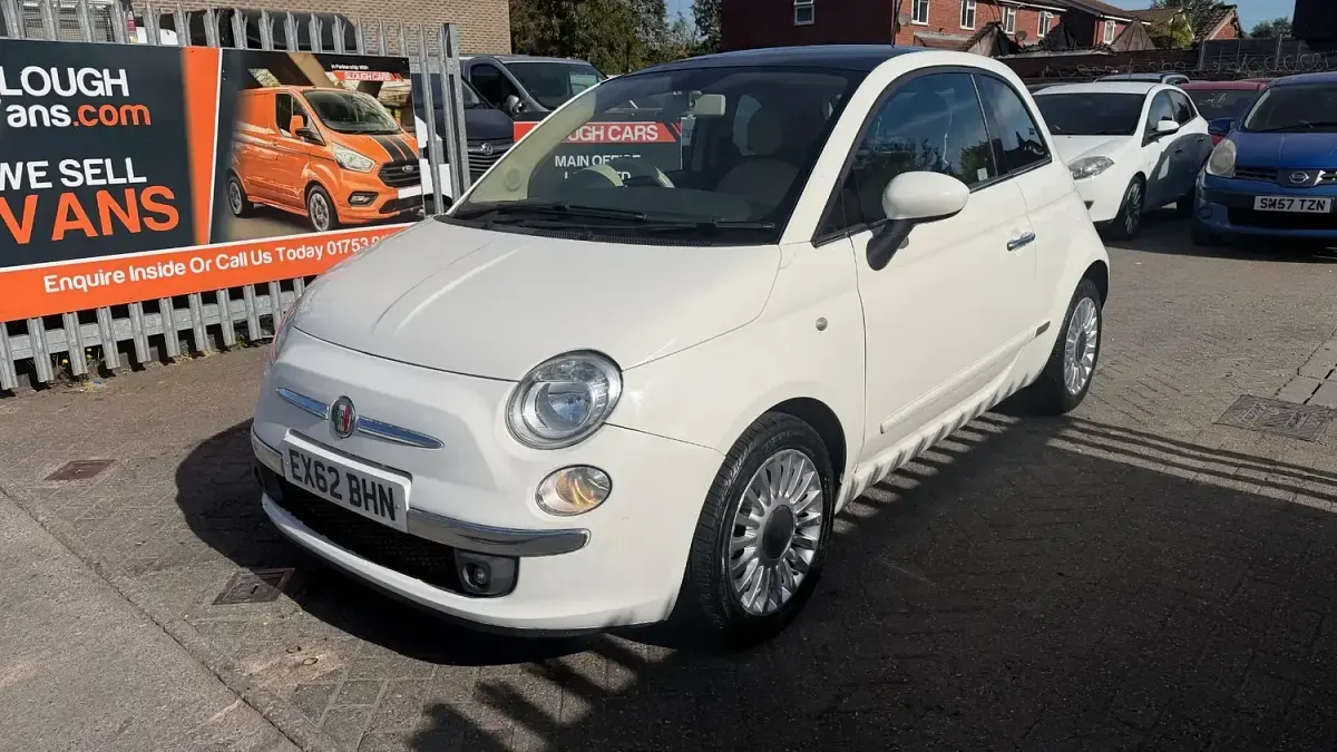 Used Fiat 500 Lounge 69 HP (50 kW) 2012 White Hatchback