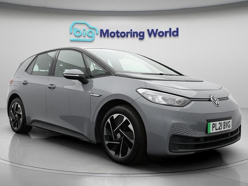 Grey Used 2021 VW ID.3 Pro Performance Hatchback | £12,700 (Good price) - Image 1/4