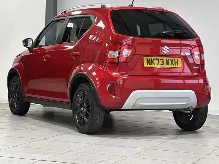 Usado Suzuki Ignis SZ5 83 HP (61 kW) 2023 Vermelho SUV