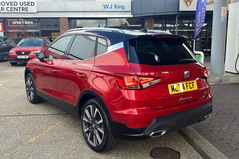 Used Seat Arona FR 115 HP (84 kW) 2024 Red SUV