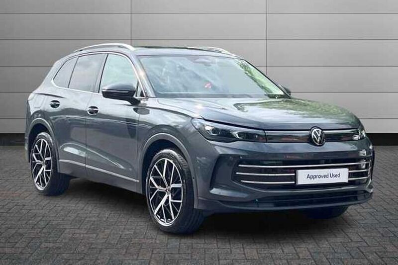 Used 2025 VW Tiguan Elegance SUV | £36,995 (Expensive) - Image 1/4