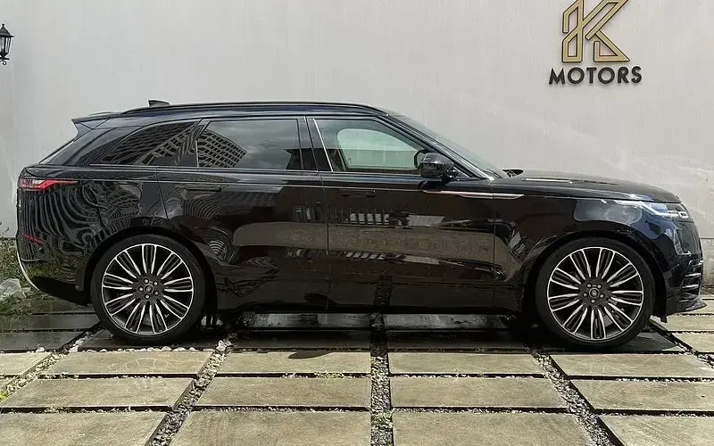 Used Land Rover Range Rover Velar HSE Dynamic 204 HP (150 kW) 2021 Black SUV
