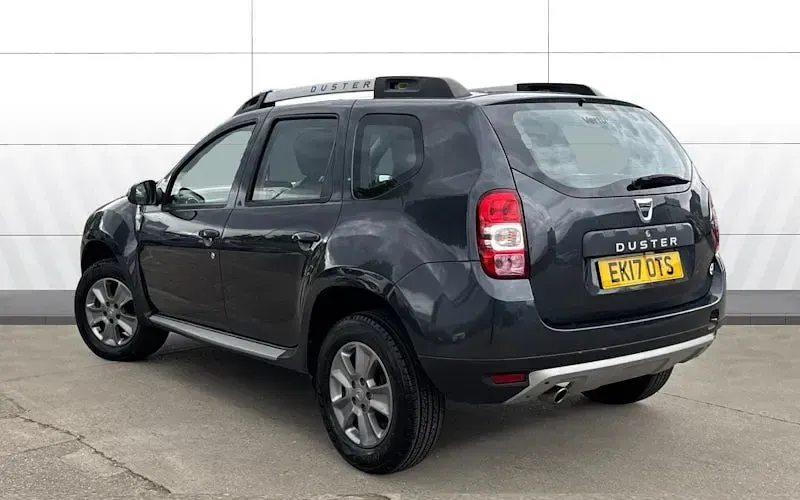 Second-hand Dacia Duster Lauréate 109 CP (80 kW) 2017 Gri SUV