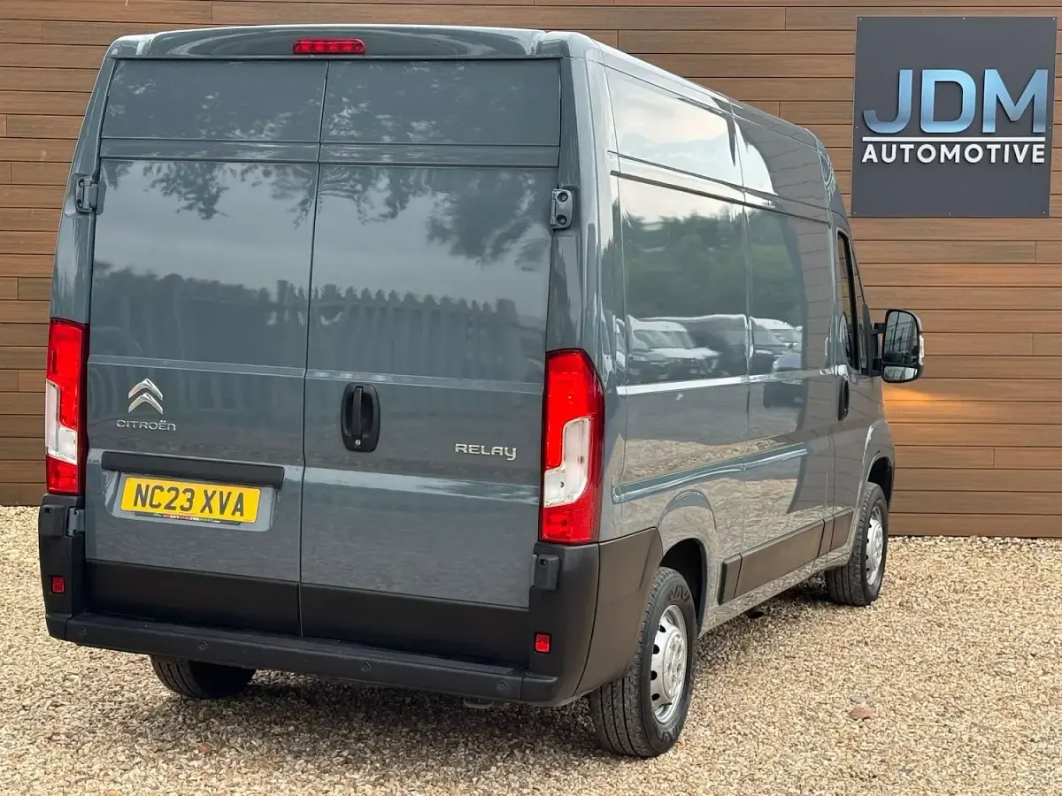 Used Citroën Relay 140 HP (102 kW) 2023 Grey Van