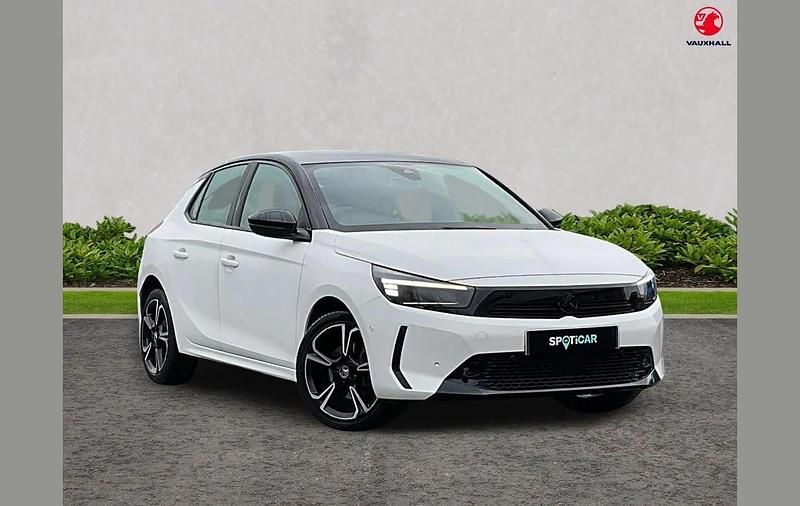 Used Vauxhall Corsa S 99 HP (72 kW) 2023 White Hatchback