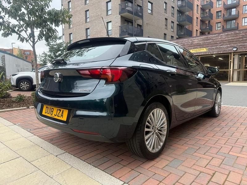 Used Vauxhall Astra Elite 105 HP (77 kW) 2018 Green Hatchback