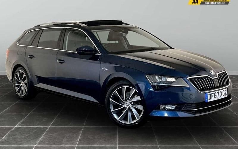 Blue Used 2018 Skoda Superb Estate | £14,395 (Fair price) - Image 1/2