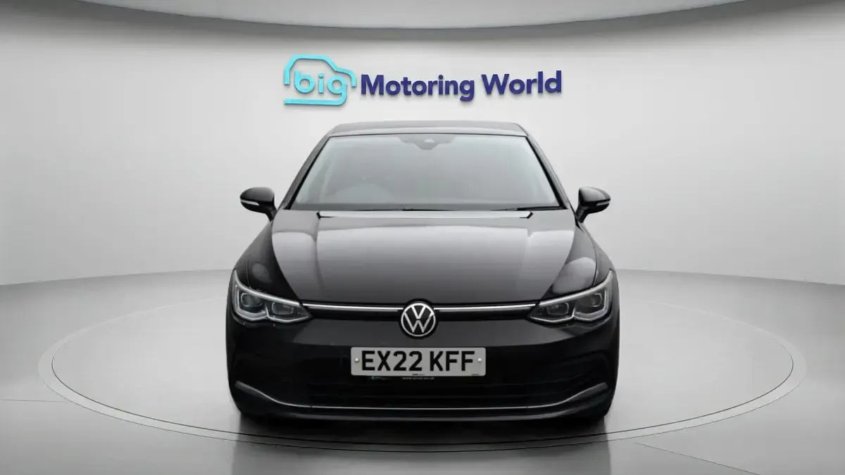 Used VW Golf VIII Style 130 HP (95 kW) 2022 Black Hatchback