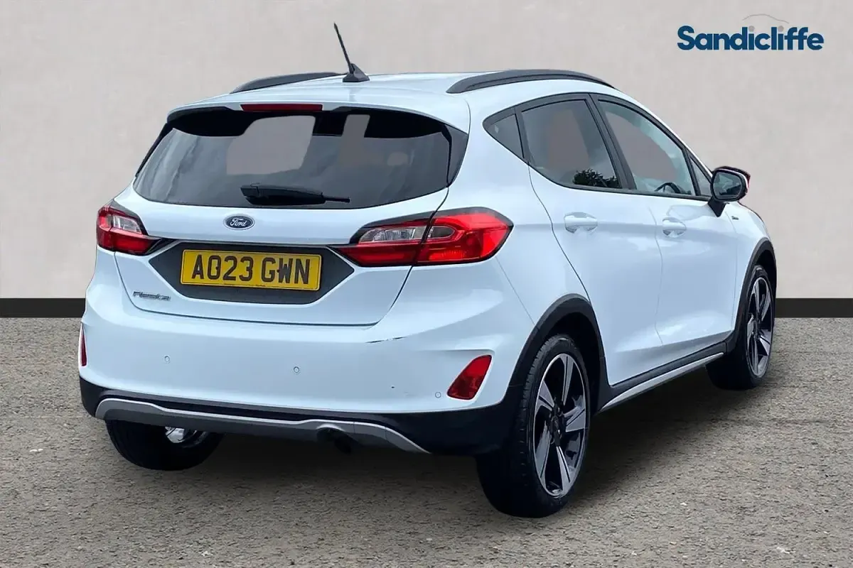 Used Ford Fiesta Active 125 HP (91 kW) 2022 White Hatchback
