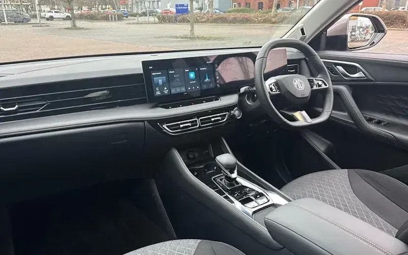 Usado MG HS SE 224 HP (164 kW) 2026 SUV
