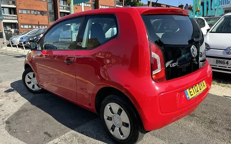 Used VW up! 60 HP (44 kW) 2016 Hatchback