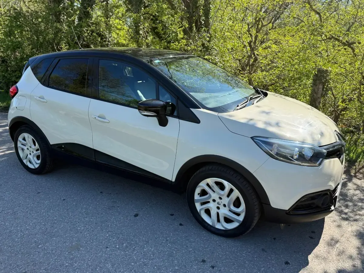 Używany Renault Captur Dynamique 90 KM (66 kW) 2013 Beżowy SUV