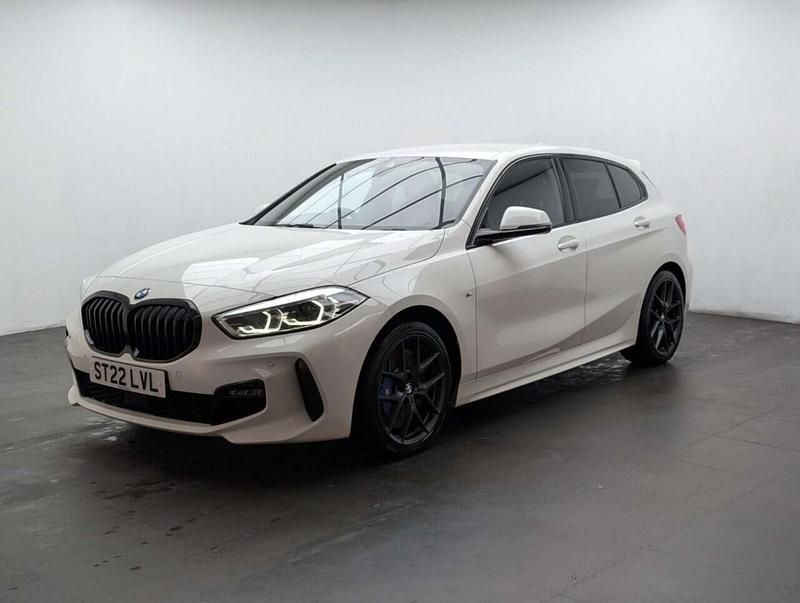 Used BMW 118 M Sport 136 HP (100 kW) 2022 White Hatchback