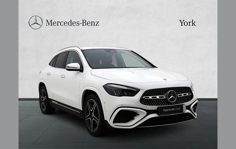 White Used 2025 Mercedes GLA220 Executive SUV | £37,850 (Fair price) - Image 1/4