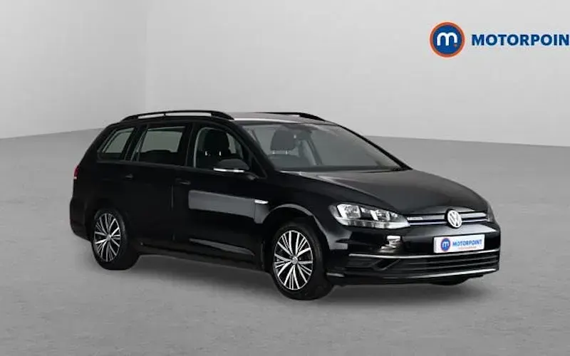 Used VW Golf VII SE 131 HP (96 kW) 2018 Estate