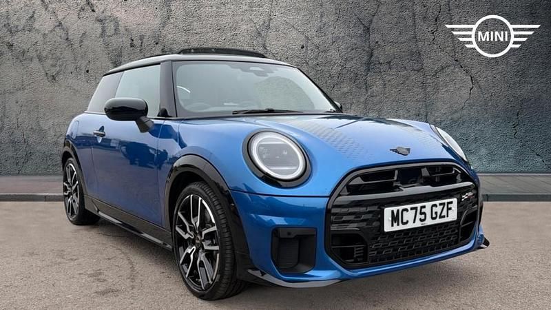 Begagnad Mini Cooper Hatch 113 kW (154 HK) 2026 Blå Halvkombi