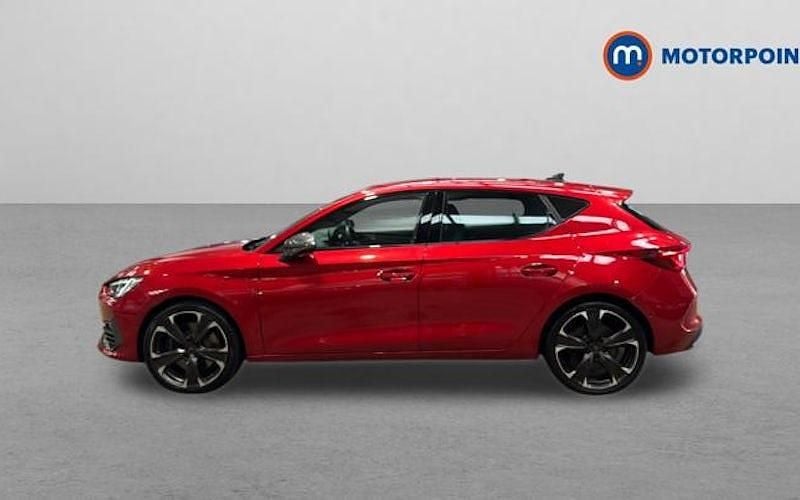 Used Cupra Leon VZ2 245 HP (180 kW) 2023 Red Hatchback