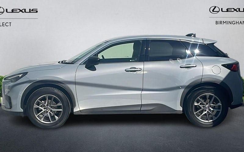 Second-hand Lexus LBX 136 CP (100 kW) 2026 SUV
