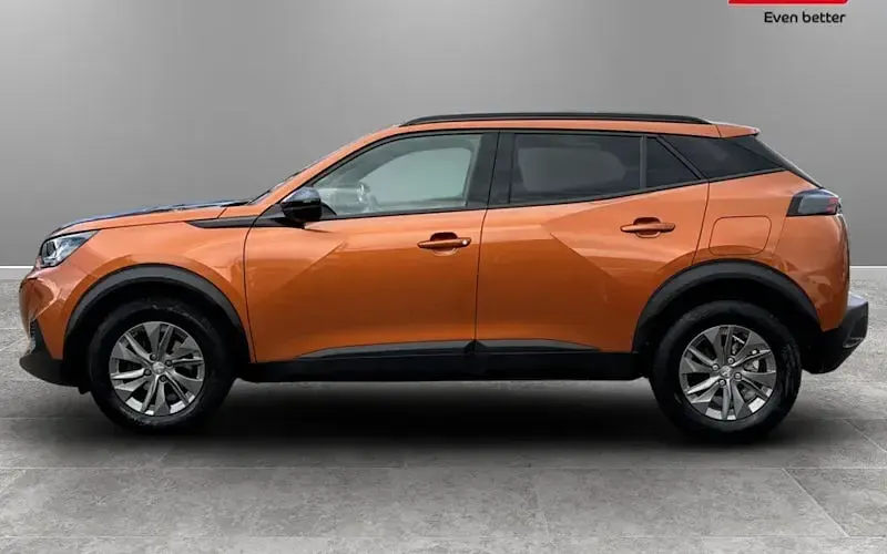 Used Peugeot 2008 Active+ 101 HP (74 kW) 2023 SUV