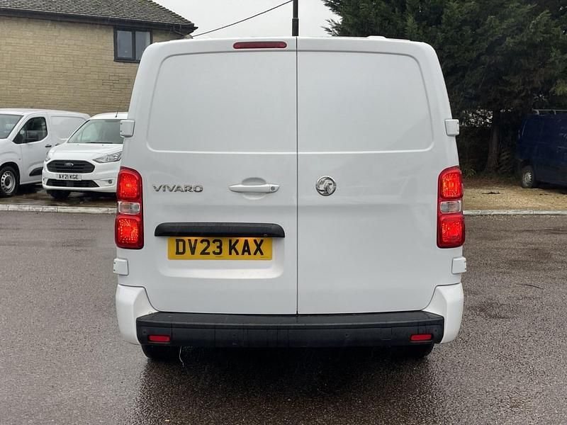 Used Vauxhall Vivaro 2023 White MPV