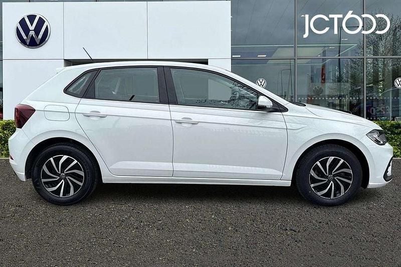 Used VW Polo Life 95 HP (69 kW) 2024 White Hatchback