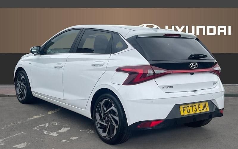 Used Hyundai i20 Premium 101 HP (74 kW) 2023 Hatchback