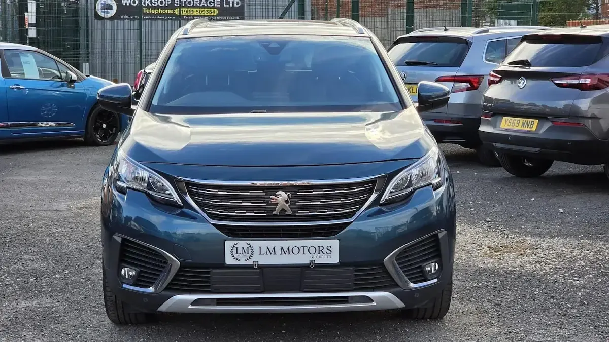 Used Peugeot 5008 Allure 2017 Green Hatchback