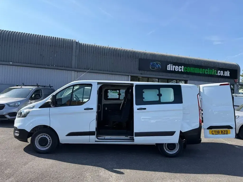 Used Ford 300 2018 White Van