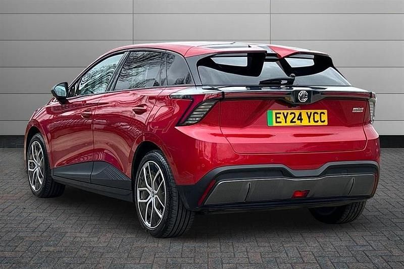 Used MG MG4 EV Trophy 150 kW (204 HP) 2024 Red Hatchback