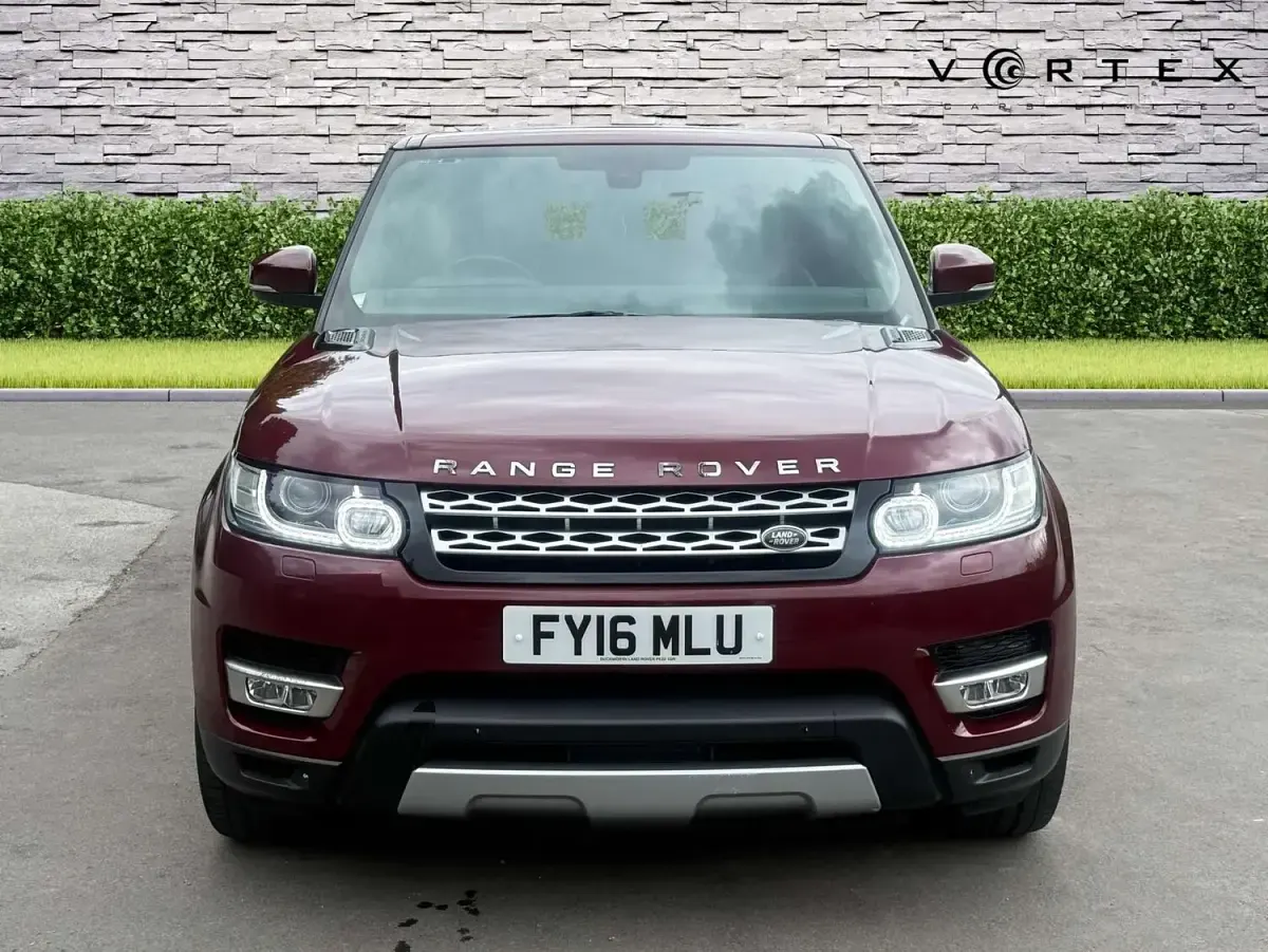 Used Land Rover Range Rover HSE 306 HP (225 kW) 2016 Red SUV