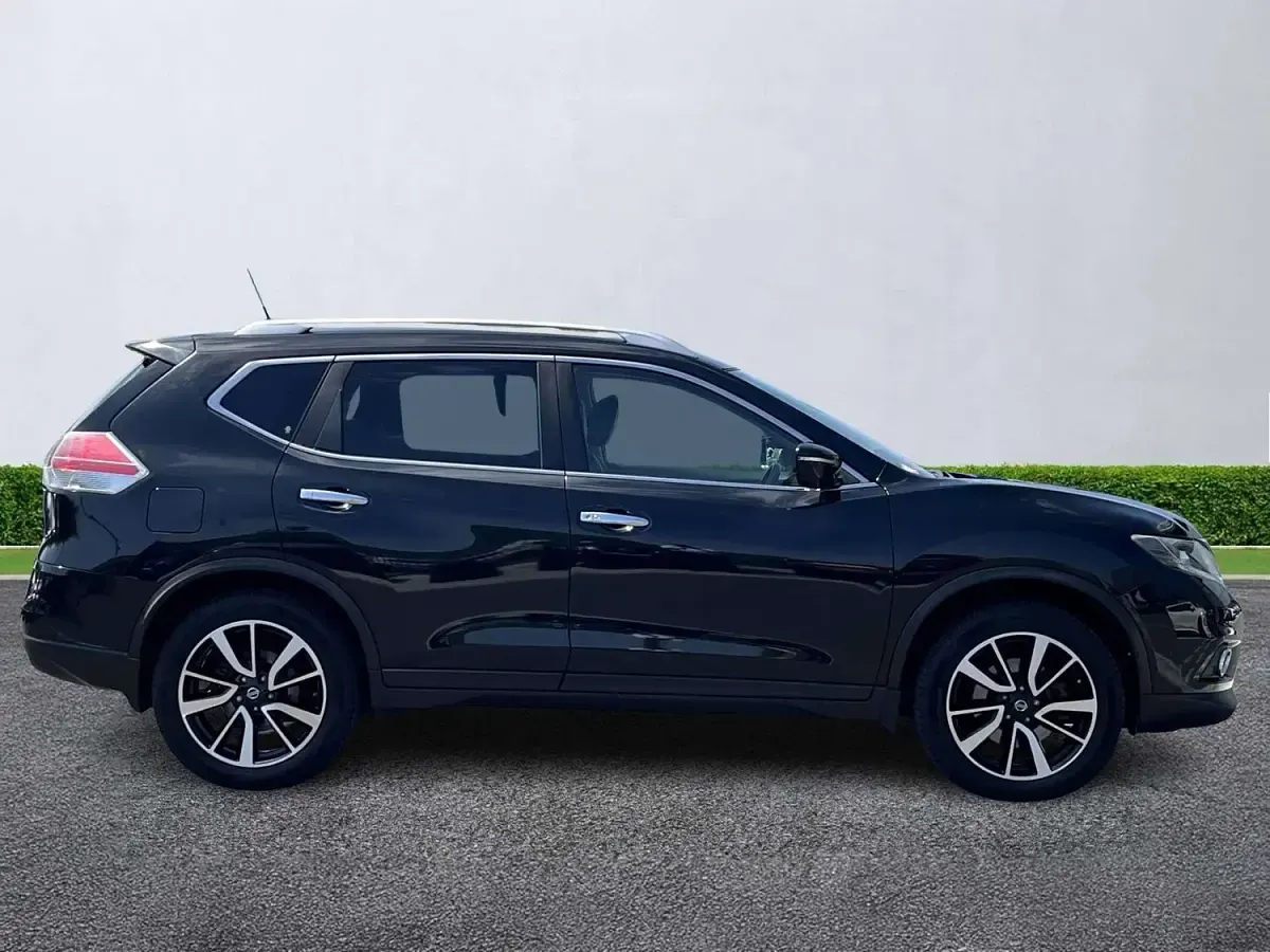 Used Nissan X-Trail Tekna 130 HP (95 kW) 2017 Black SUV