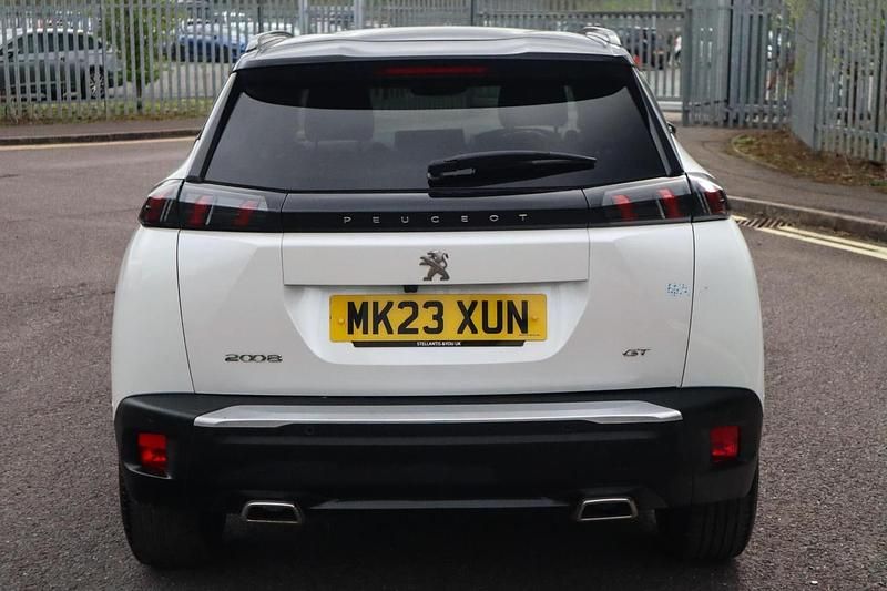Second-hand Peugeot 2008 GT 129 CP (94 kW) 2023 Alb SUV