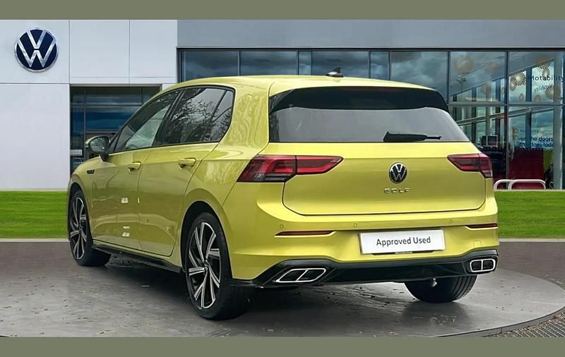 Used VW Golf VIII R-line 147 HP (108 kW) 2024 Yellow Hatchback