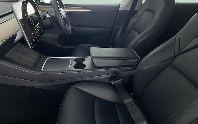 Used Tesla Model Y RWD 254 kW (346 HP) 2024 White SUV