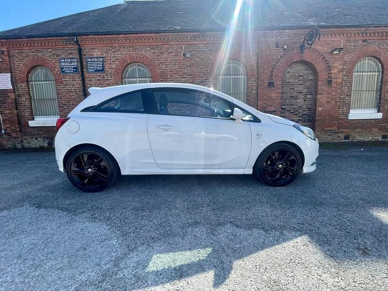 Second-hand Vauxhall Corsa SRi 2015 Alb Hatchback