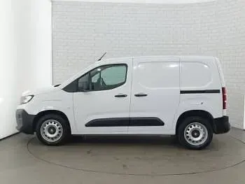 Used Vauxhall Combo 100 HP (73 kW) 2024 White MPV