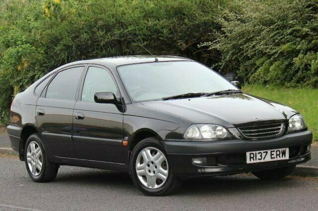 Used 1998 Toyota Avensis Hatchback | £1,000 - Image 1/4