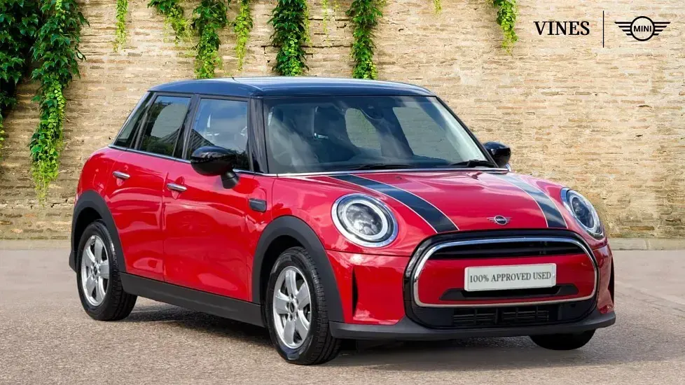 Used Mini Cooper Classic 136 HP (100 kW) 2022 Hatchback